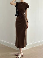 Sleek Side-Ruched Midi Dress