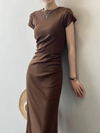 Sleek Side-Ruched Midi Dress